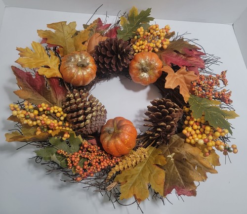Artificial handmade wreath - handmade,