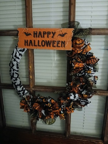 Lighted halloween wreath - lighted,